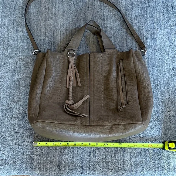 Vince Camuto pebble leather bag - Picture 5 of 6